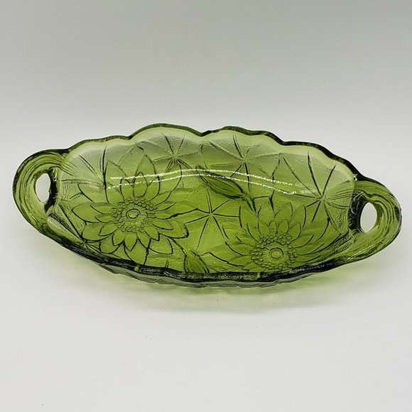 Indiana Glass Vintage Green Lily Pons Oval Handled Pickle or Relish Dish - Picture 3 of 14